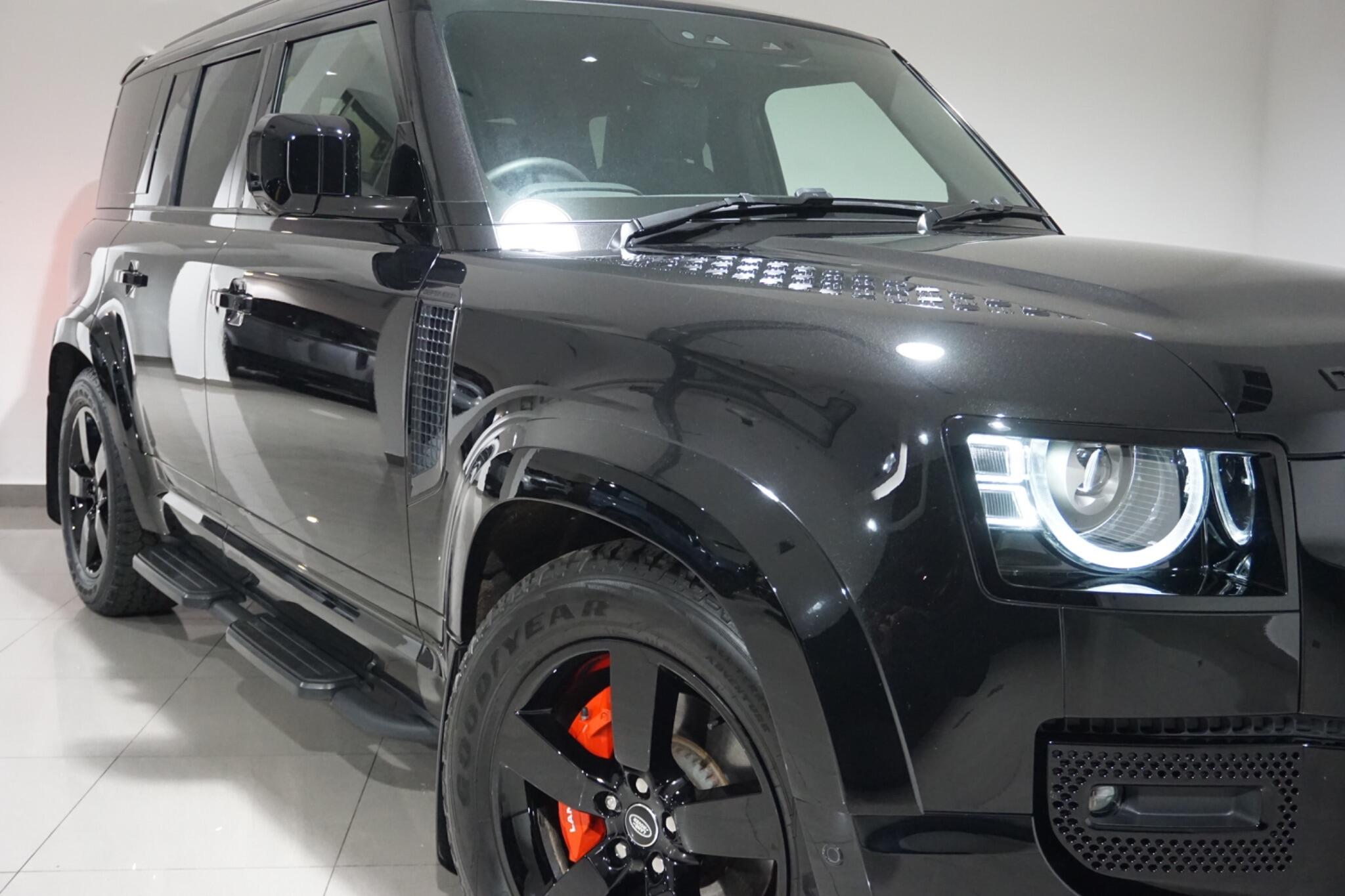 Land Rover Defender 110 3.0 D350 MHEV X-Dynamic SE SUV 5dr Diesel Auto 4WD Euro 6 (s/s) (350 ps)